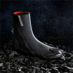 Mystic Supreme 5mm Split Toe Boots -Watersports Outlet Sales Shop 31736 202220Mystic20Supreme205mm20Split20Toe20Boots2020003320 20Black20Lifestyle202.700x700