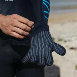 2XU Propel Neoprene Gloves -Watersports Outlet Sales Shop 45006 2023202XU20Propel20Neoprene20Gloves20UW7022h20 20Black20Ambition20Lifestyle202.700x700
