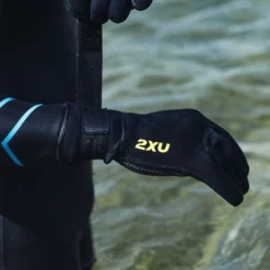 2XU Propel Neoprene Gloves -Watersports Outlet Sales Shop 45006 2023202XU20Propel20Neoprene20Gloves20UW7022h20 20Black20AmbitionLifestyle201.700x700